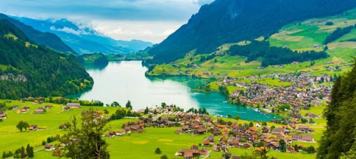 Switzerland is A Paradise Found in Europe!